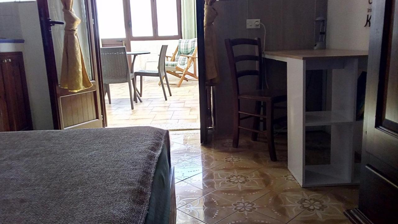 B&B Casa Frank 스트롬볼리 외부 사진